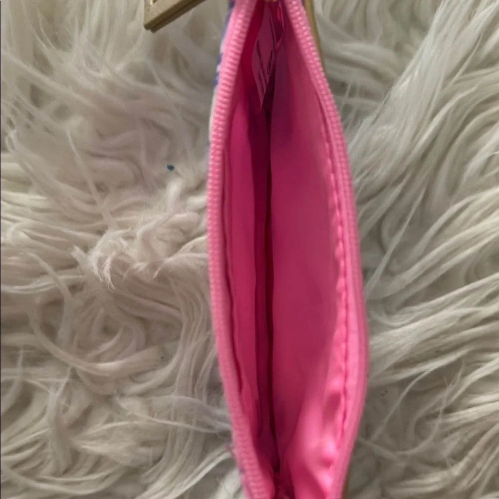 Lilly Pulitzer lily includes colors